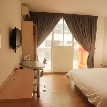 Hotel City Comfort Inn Puchong Exterior foto